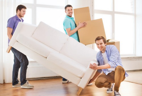 Local moving truck serving Southgate and nearby areas