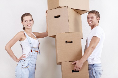Removal truck hire for flats and houses in Southgate